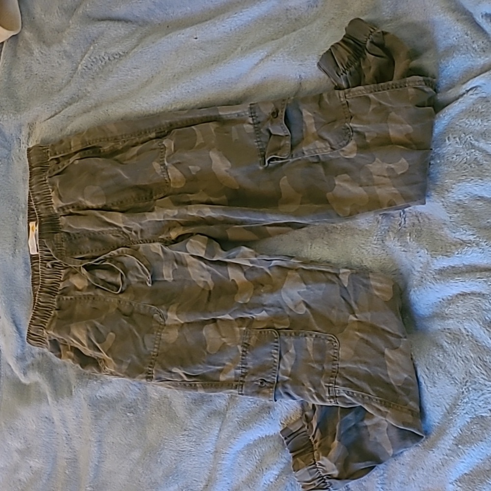 Womans Camo Cargo Joggers